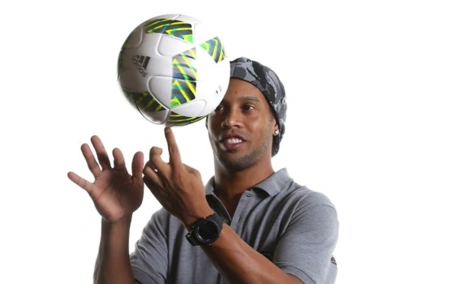 年仅18岁 年仅18岁