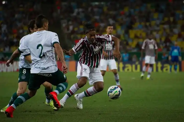 场上上演绝 场上上演绝